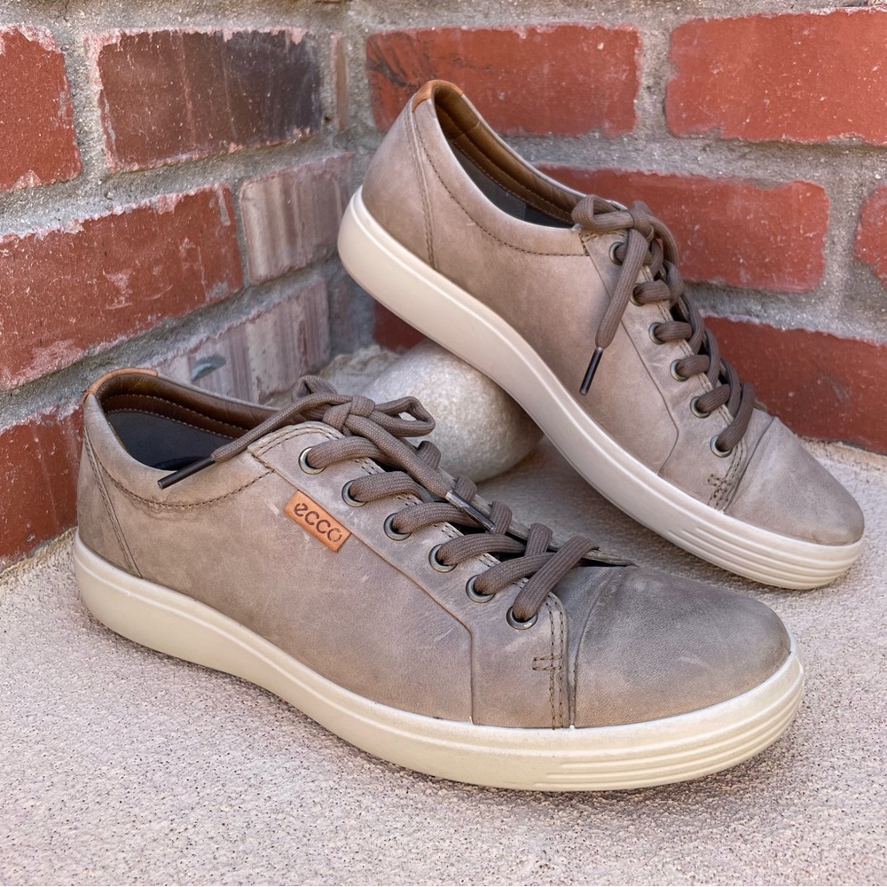 Ecco Soft 7 Laced Soft Leather Scandinavian Sneaker in Gray/Taupe Men’s Sz 8